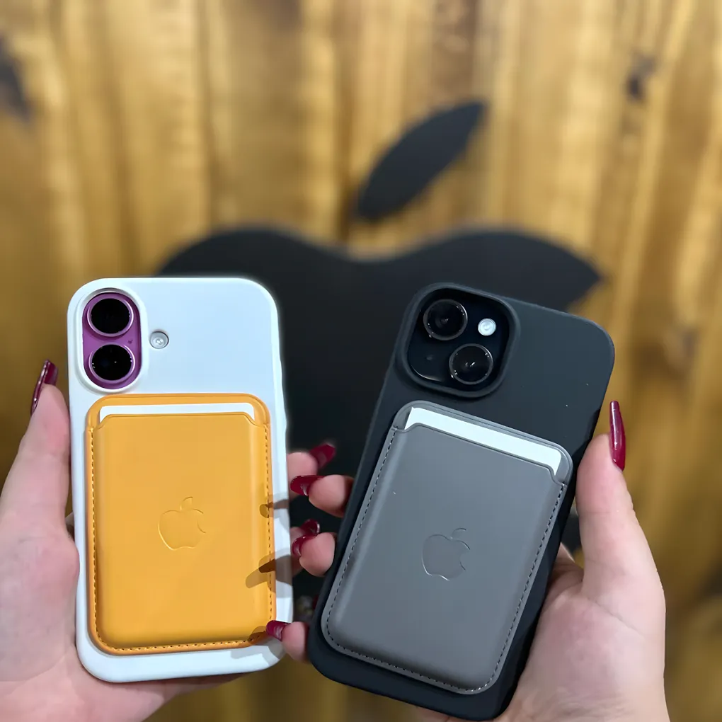 LEATHER WALLET (3)_11zon Leather Wallet MagSafe